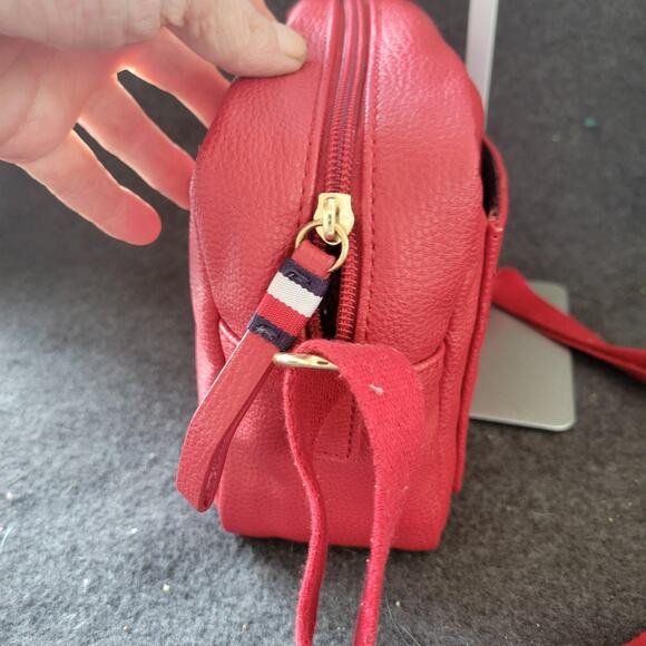 Tommy Hilfiger red leather purse Bag Crossbody - Picture 4 of 14